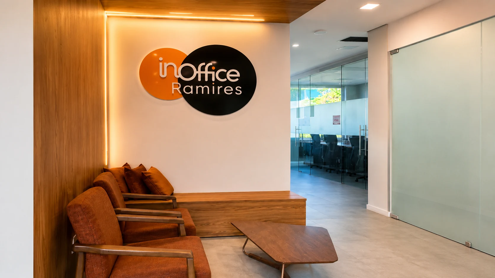 Recepção e estrutura da Ramires InOffice para endereço comercial